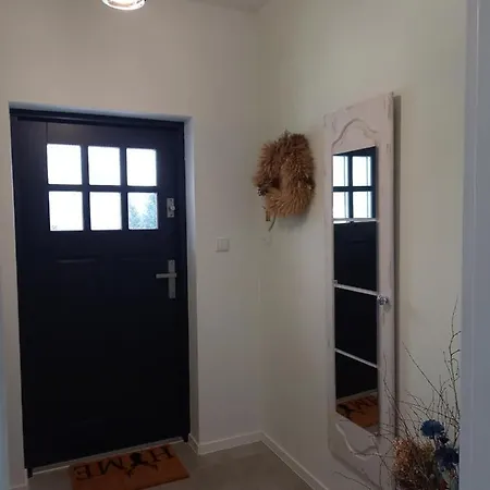 Karkonoskie Uroczysko アパート イェレニャ・グーラ