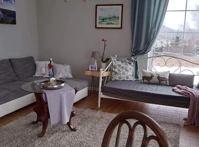 Karkonoskie Uroczysko * 옐레니아구라